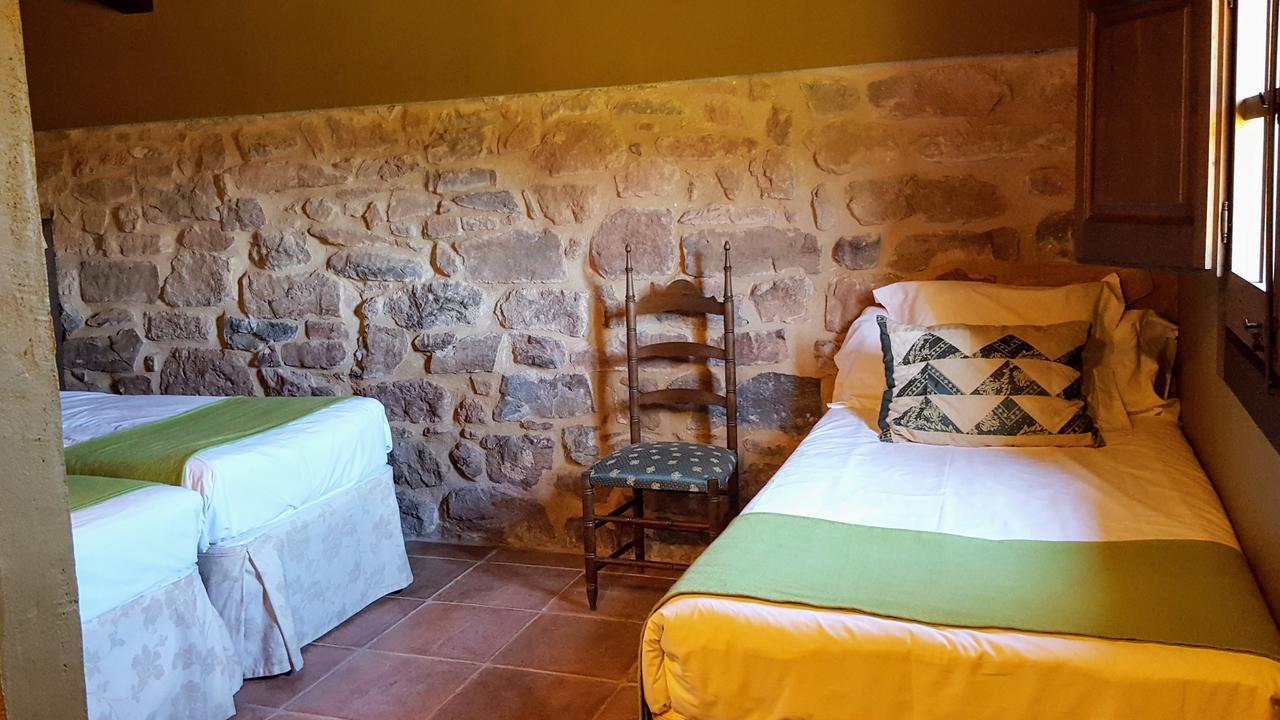 La Torre Blanca Villa Cardona Luaran gambar
