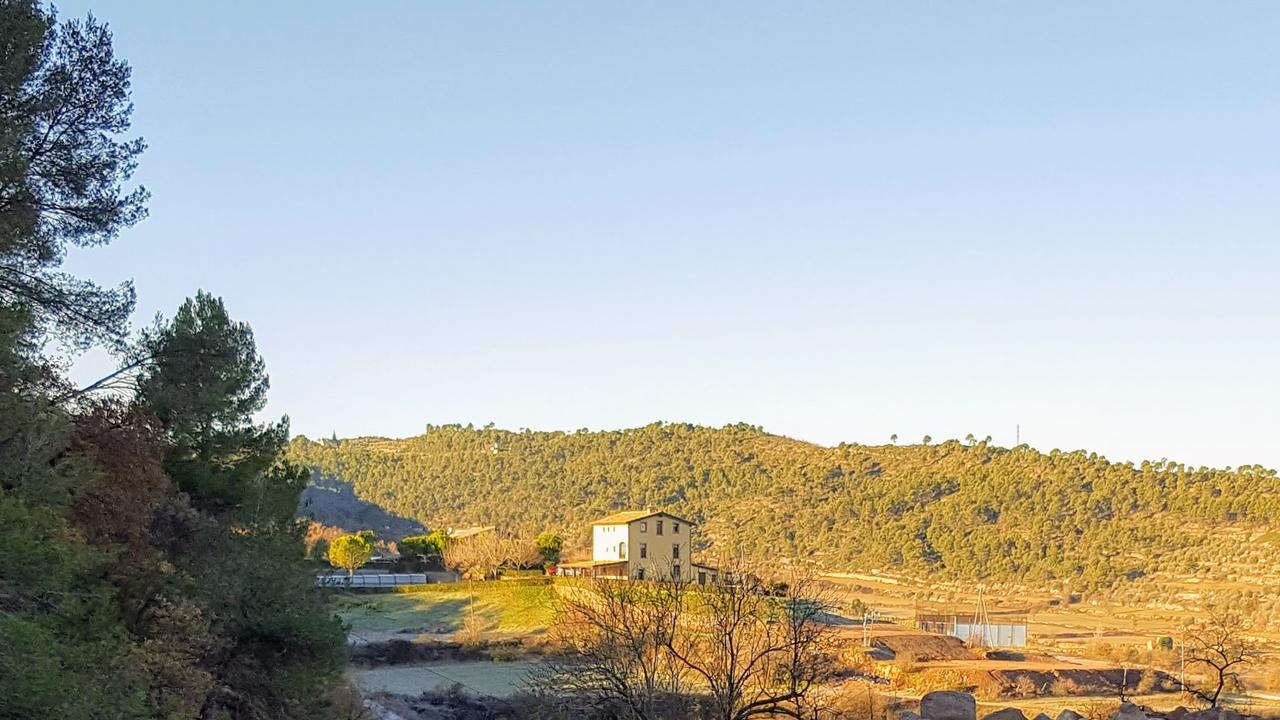La Torre Blanca Villa Cardona Luaran gambar